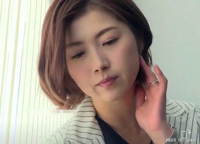 2024岛国片剧情佳作加藤椿化身职场女强人绝品阿姨非常专业(图6)