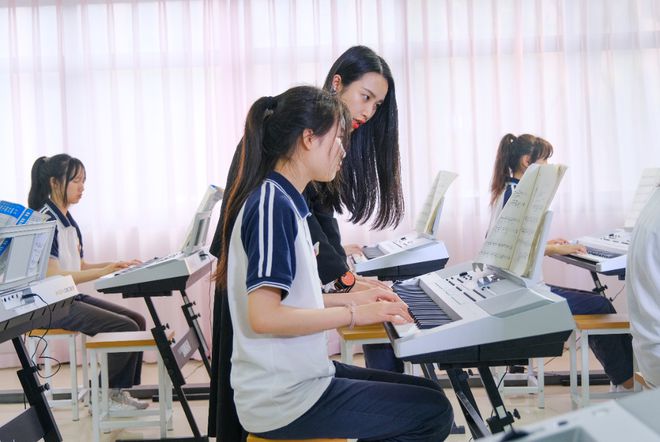 初中成绩不好怎么办？来宁波弘途高级技工学校就业无忧(图2)
