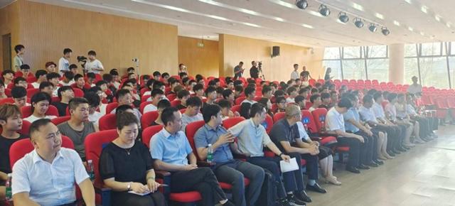 2024年四川省创业指导暨资源对接服务季遂宁站活动在安居区举行(图1)