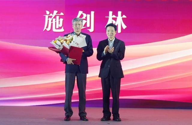 构建共创、共享、共赢的创新创业“朋友圈”！2024上海嘉定精英人才创新创业活动周开幕(图3)