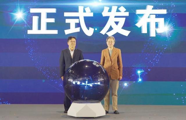 构建共创、共享、共赢的创新创业“朋友圈”！2024上海嘉定精英人才创新创业活动周开幕(图4)