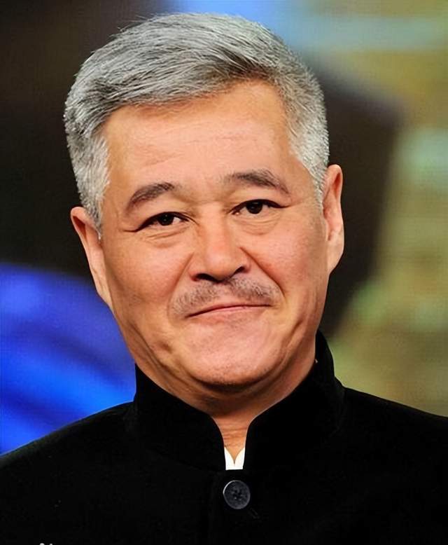67岁赵本山正式复出！携赵家班开启世界巡