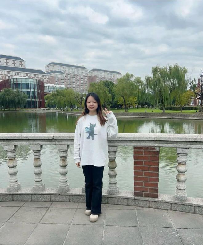 喜报丨我校学生在2024 年中国教育电视台“外研社杯”职场英语挑战写作大赛中斩获佳绩(图3)