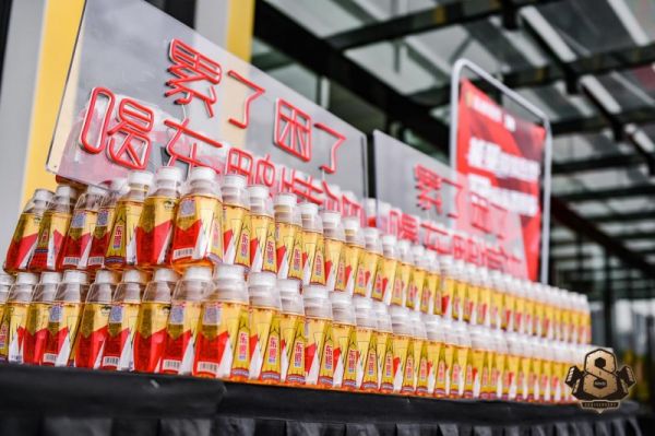 功能饮料成职场“续命神器”看民族品牌东鹏