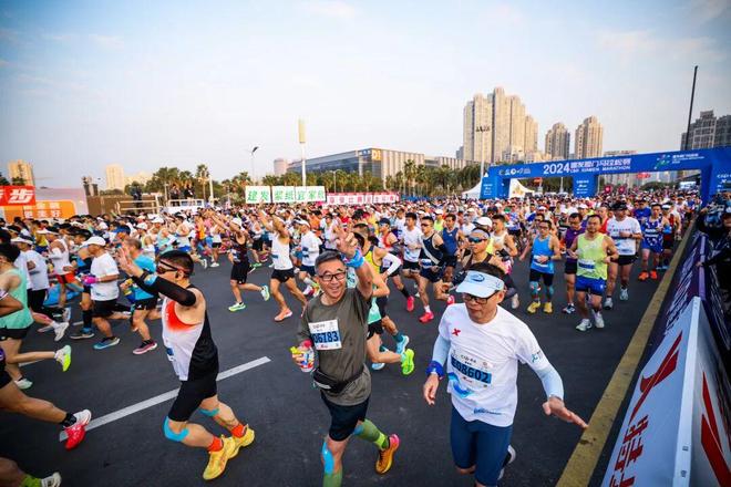 中年人的「叛逆」有很多种为什么他们偏偏选择马拉松？(图7)