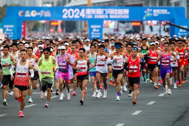 中年人的「叛逆」有很多种为什么他们偏偏选择马拉松？(图2)