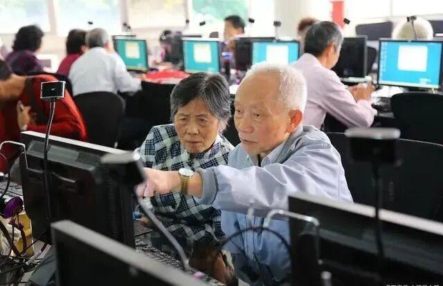 第二次人口红利来了？退休人员成“职场顶流”背后什么信号？(图2)