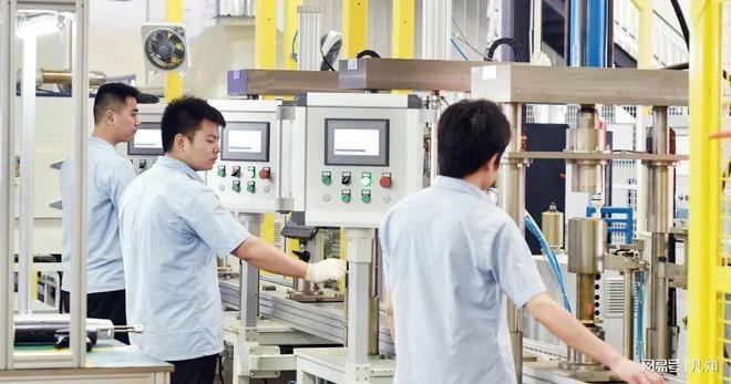 全国平均收入2892块？全国7亿打工人月入5000块已是隐形中产？(图16)