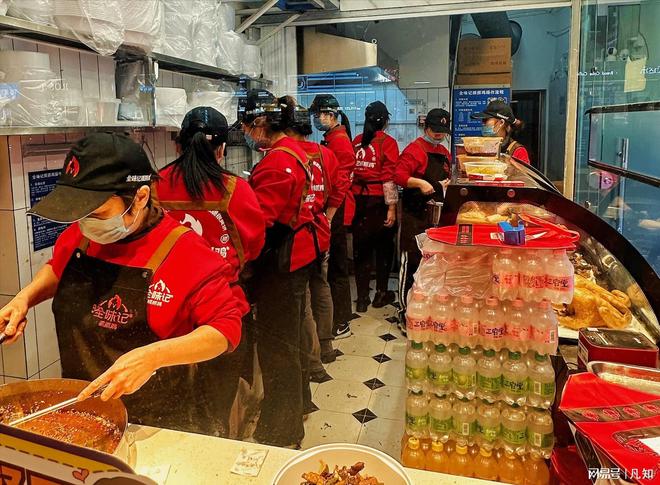 全国平均收入2892块？全国7亿打工人月入5000块已是隐形中产？(图13)