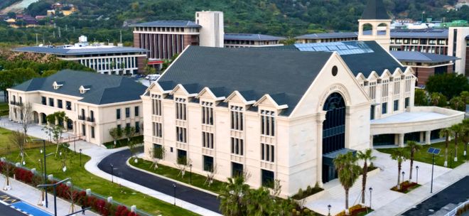 温州肯恩大学成江浙沪免考硕士新宠申请制硕士推荐！