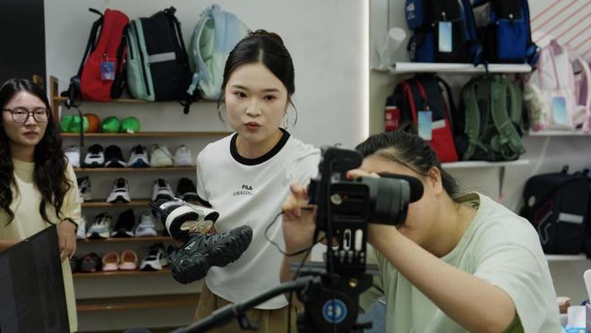 安踏集团以全方位零售人才培养体系书写成长新公式(图2)