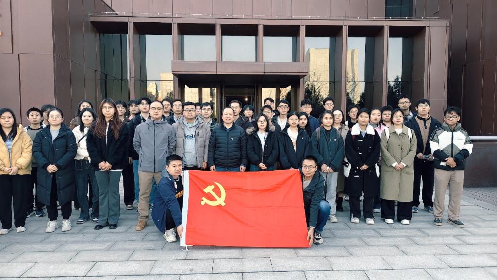 电信学部联合西安兆芯集成电路有限公司开展