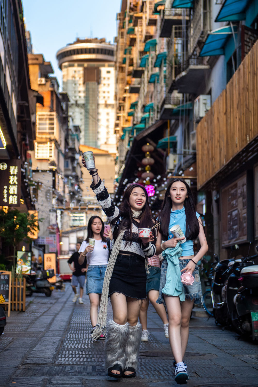 青春力量持续“刷新”长沙城(图2)