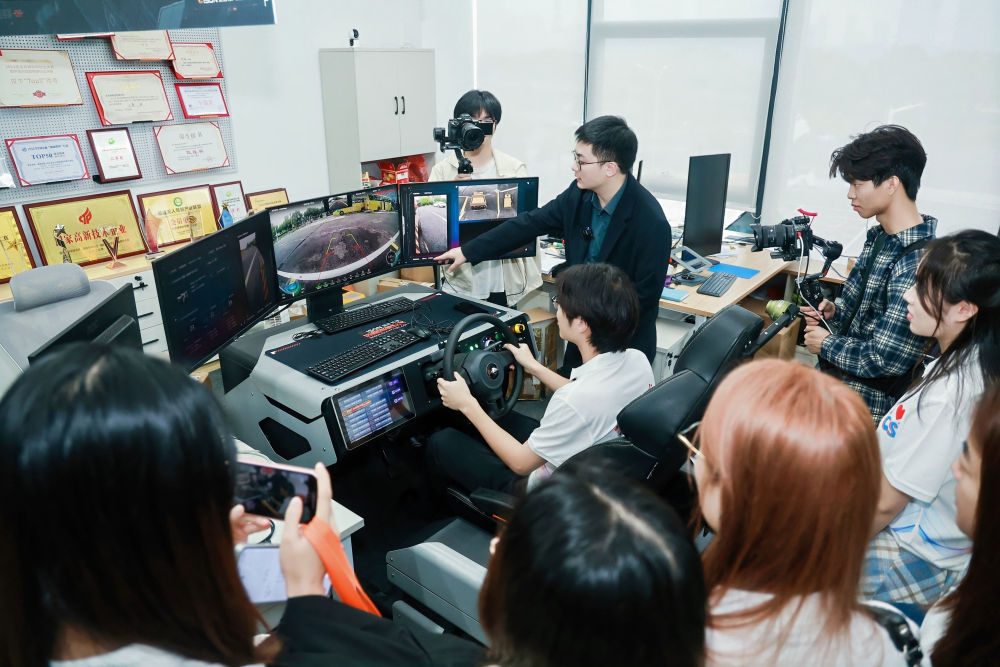 青春力量持续“刷新”长沙城(图7)