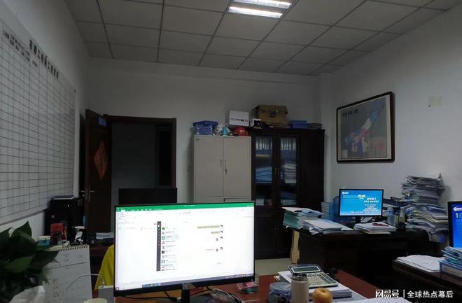 国内加班线小时打工人为何沉默？(图13)