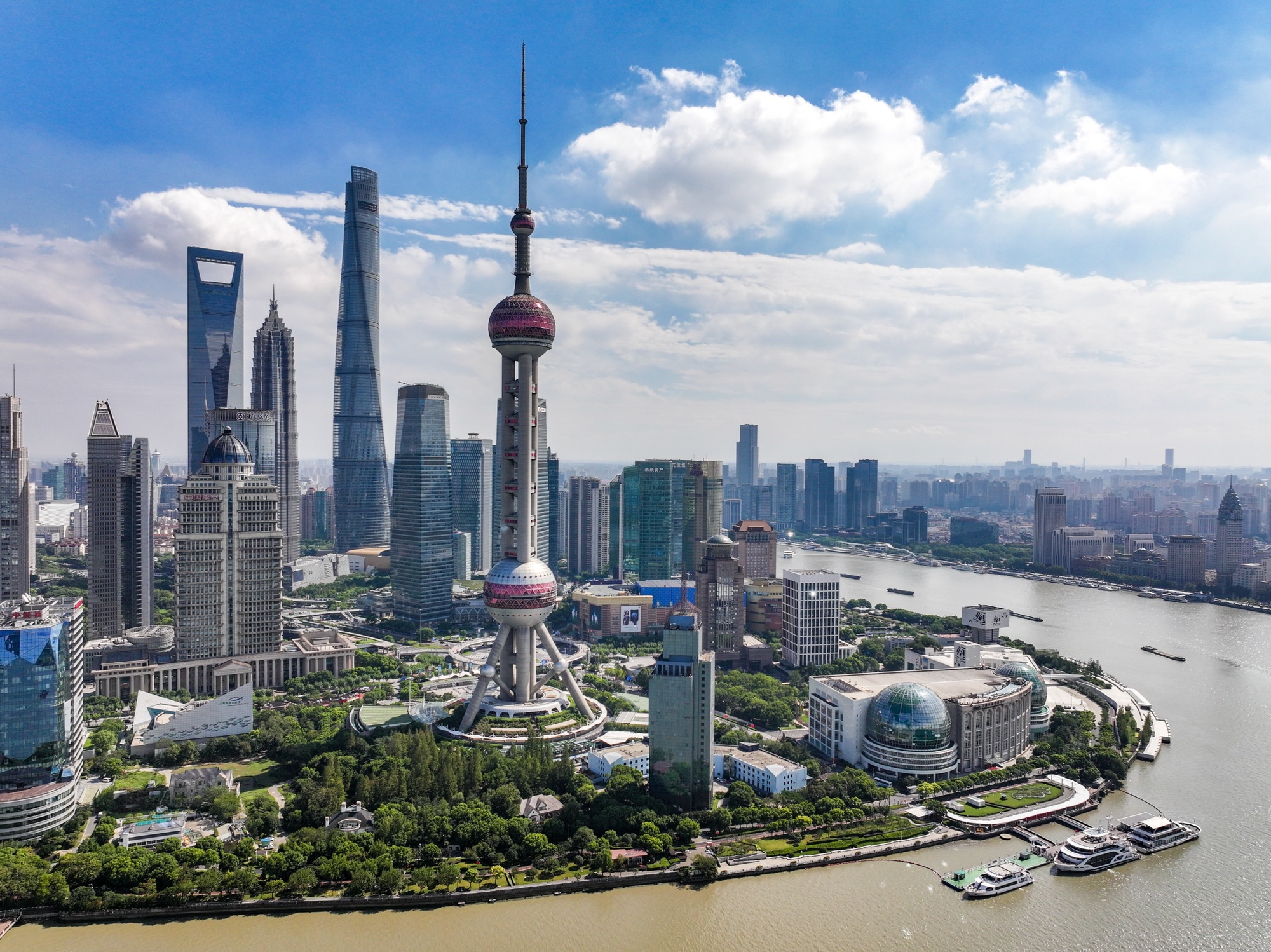 上海浦东全面升级“青创15条”让青年人才